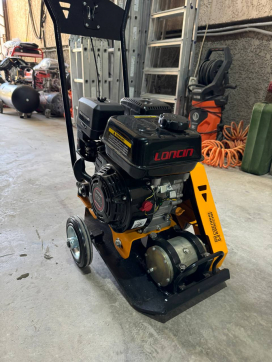  в прокат в Караганде. У нас лучшая цена за сутки! Возможность взять в аренду с выгодной скидкой до 40% при экспресс доставке 24/7. И помните, ночью стоимость еще дешевле на 30%! #арендапрокат #виброплита #выгодно